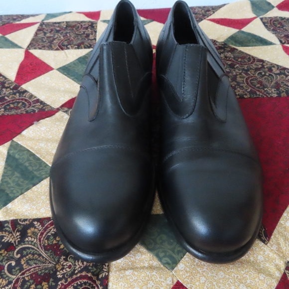 helm slip on black leather shoes sz 9 - Picture 2 of 8
